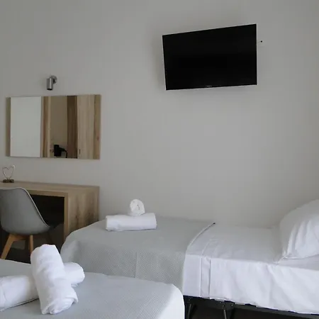 Apartment Chrysanthes No4 Poros Town